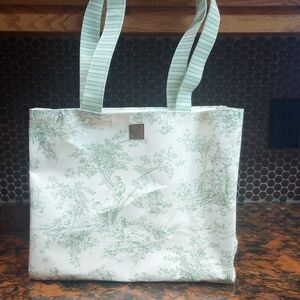 Retro/Vintage Style Toile Tote